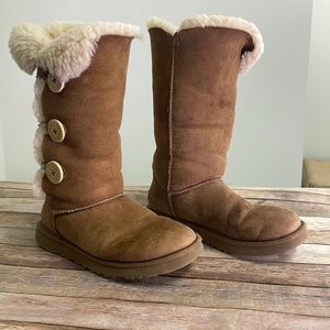 UGG Bailey 3 button boots Chestnut sheepskin